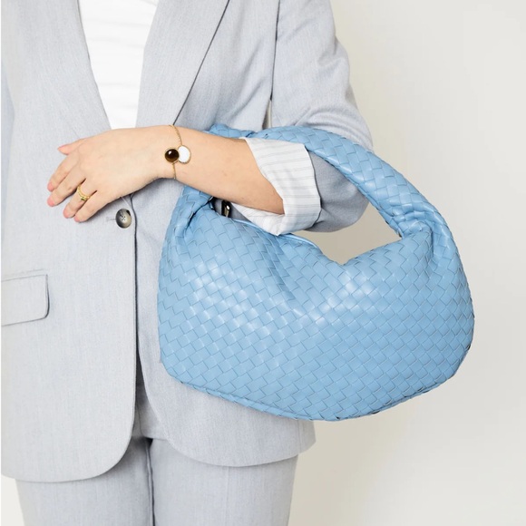 Woven Bag - Picture 3 of 8